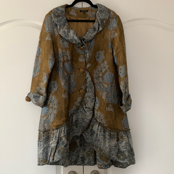 Samuel Dong Jackets & Blazers - EUC Samuel Dong brocade coat